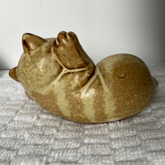 Vintage Redware Pottery - Playful Kittens - Salt and Pepper Shakers - Picture 10 of 16